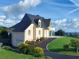 Extérieur villa avec vue mer