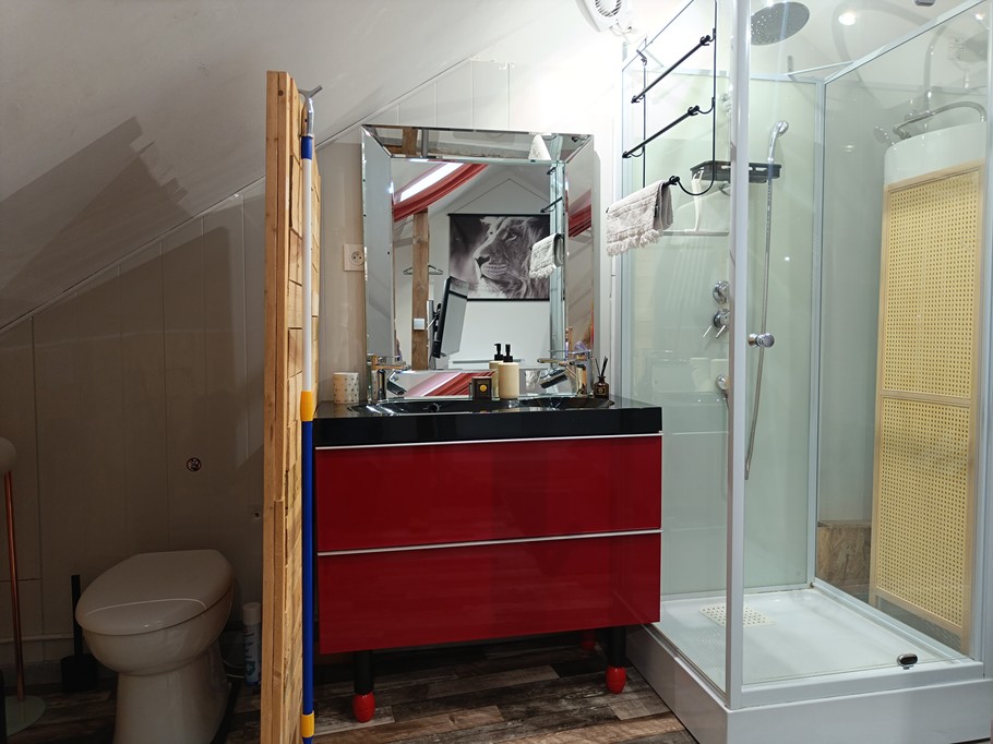 Sanitaires à l'étage