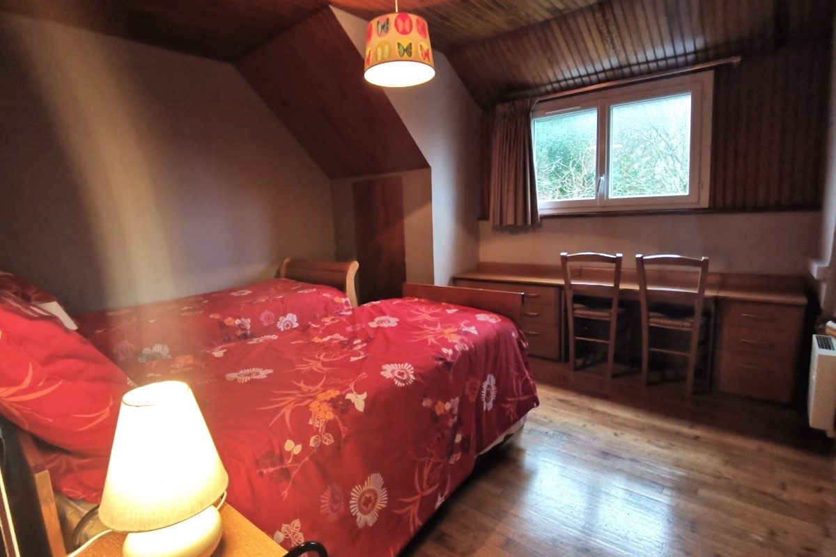 Chambre avec 2 lits 90 avec espace bureau