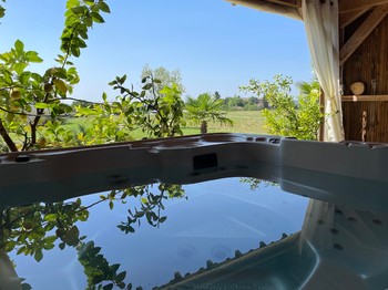 jacuzzi