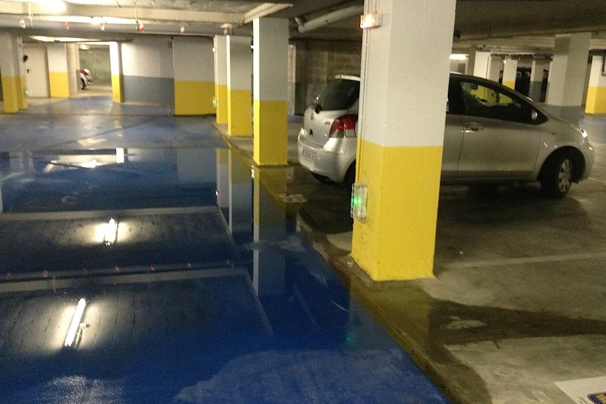 Garage sécurisé au sous sol: Place 39- voiture grise