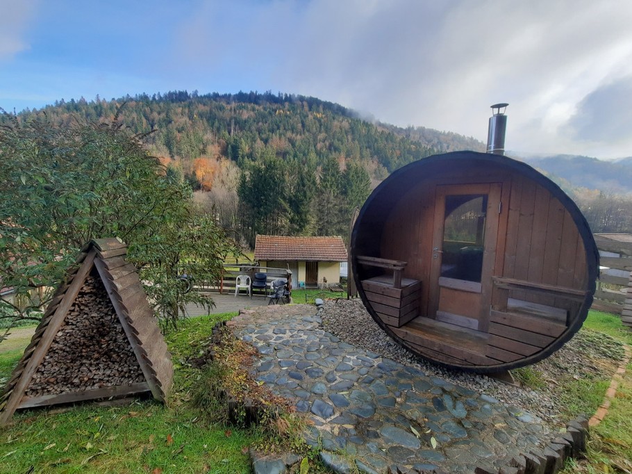 SAUNA EXTERIEUR AU FEU DE BOIS - Gîte familial Scaravella, St Maurice sur Moselle, Rouge Gazon - Vosges, Ballon d'Alsace, Naure, Calme, Famille