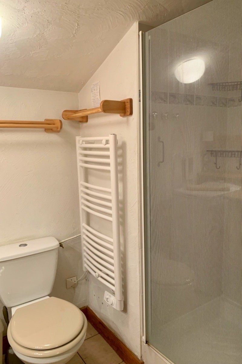 WC-Douche-Seche-serviette