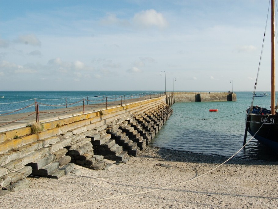 Jetée et cale de l'Epi (tout proche de l'appartement) sur le Port de la Houle à Cancale