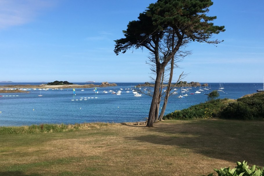La baie de Port-Blanc à 500 m de la maison