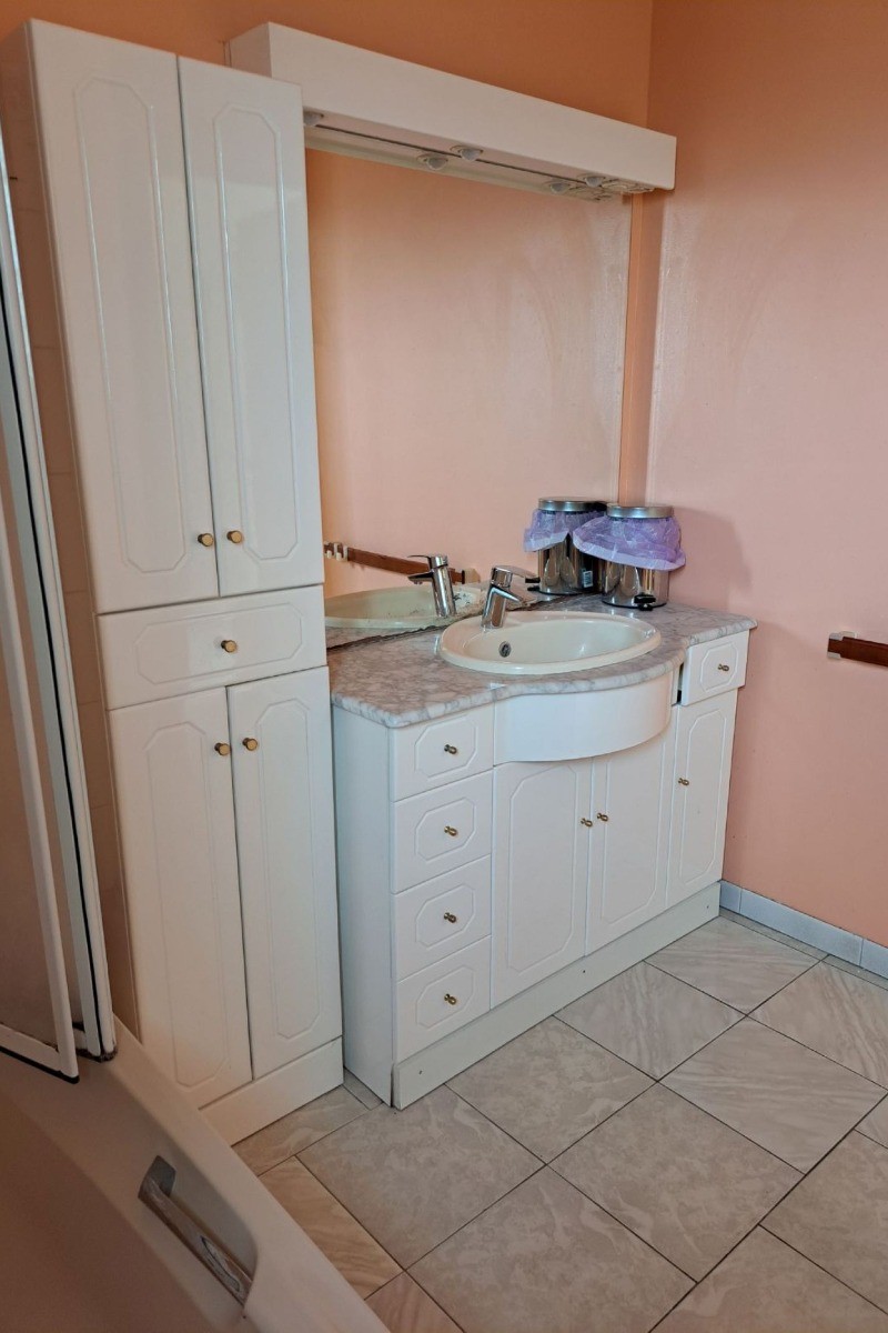 Maison familiale pour 6 personnes, avec jardin clos et garage, proche de la plage à pieds, St Denis d'Oléron, ile d'Oléron, en Charente maritime