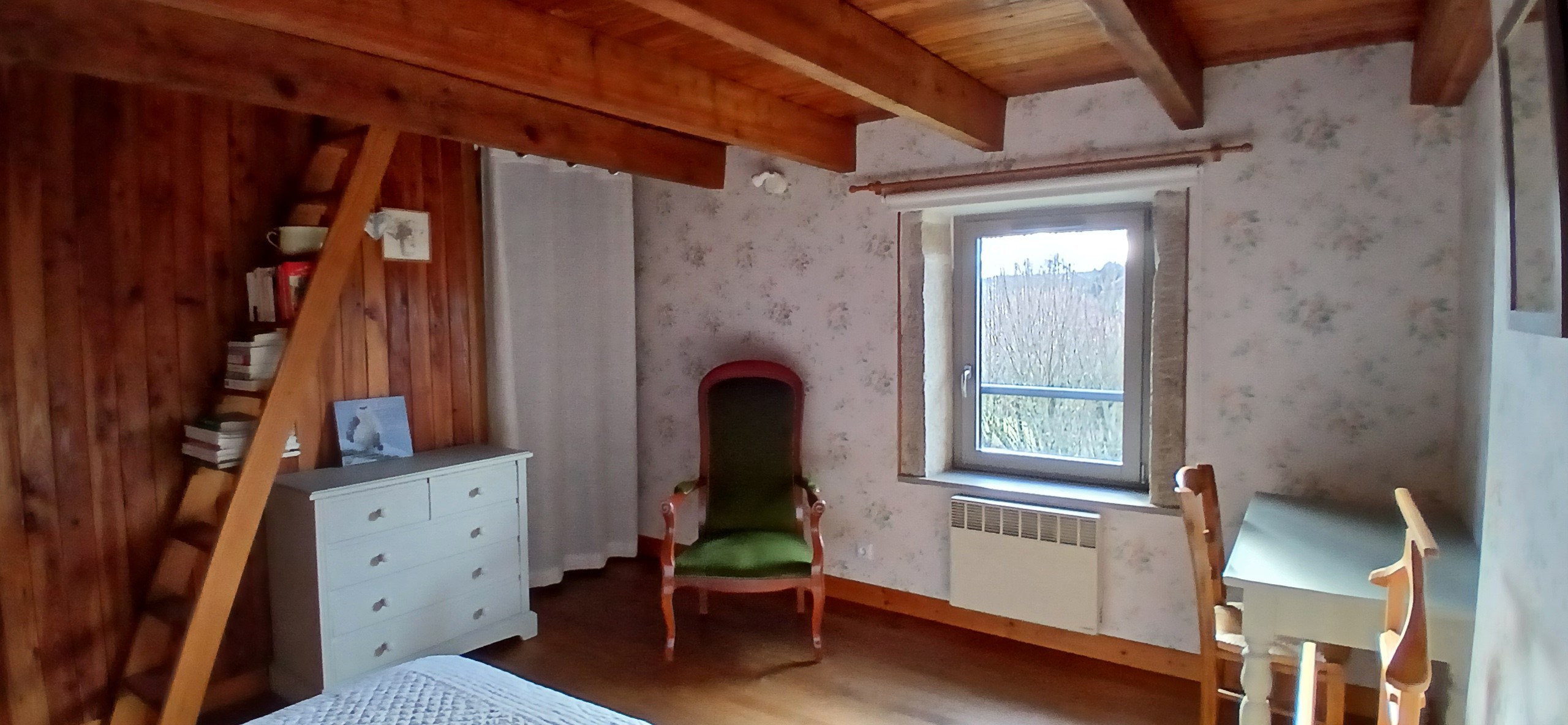 La Petite Maison, Faux Mazuras: the bedroom (1st floor)