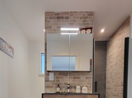 SDE WC from living room