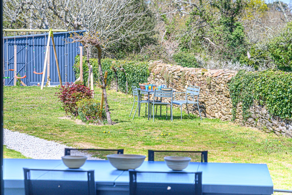 Terrasse et jardin clos et privatif