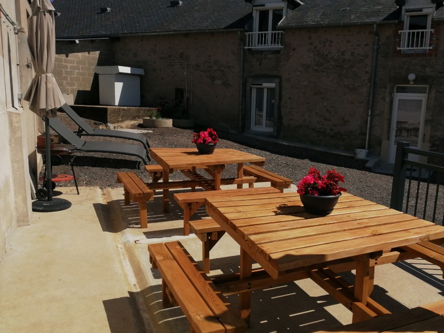 Grand gîte dans le Morvan -Terrasse