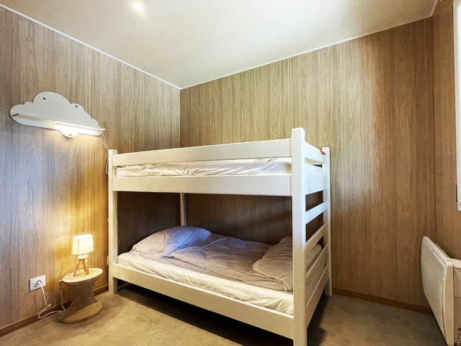 Chambre n°2 : 2 lits 90x190  - Lodge Loua Greenkub Vosges