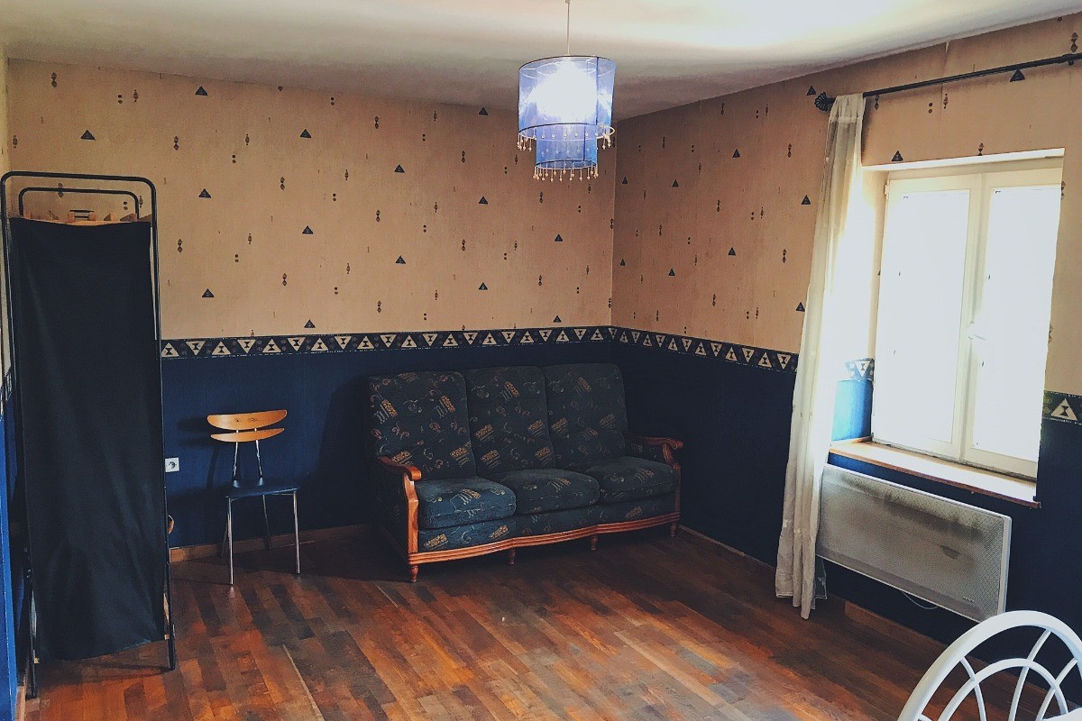 Chambre d'enfants - rangements et canapé