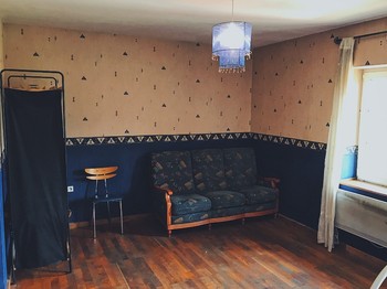 Chambre d'enfants - rangements et canapé