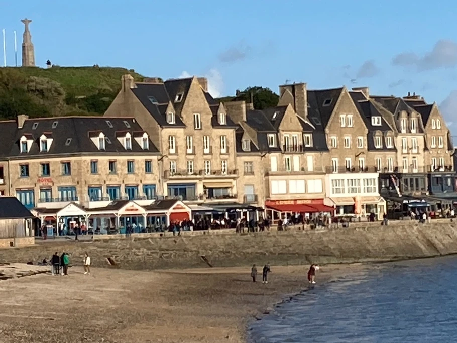 Le Port de La Houle à Cancale.