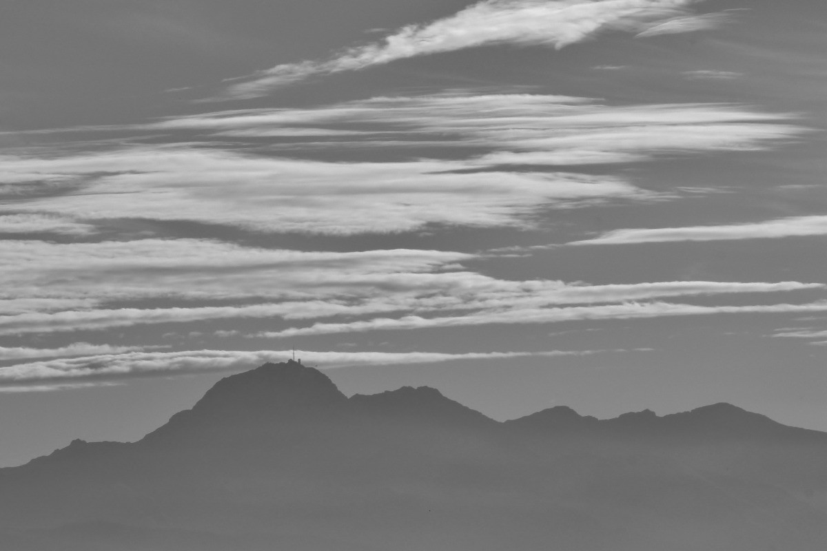 Le Pic du Midi vue du Gite Au Bouzigues