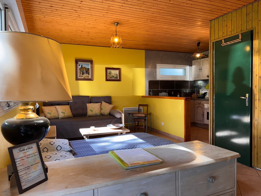 Salon /séjour / cuisine  - Gites de Ban - Studio Ecureuil