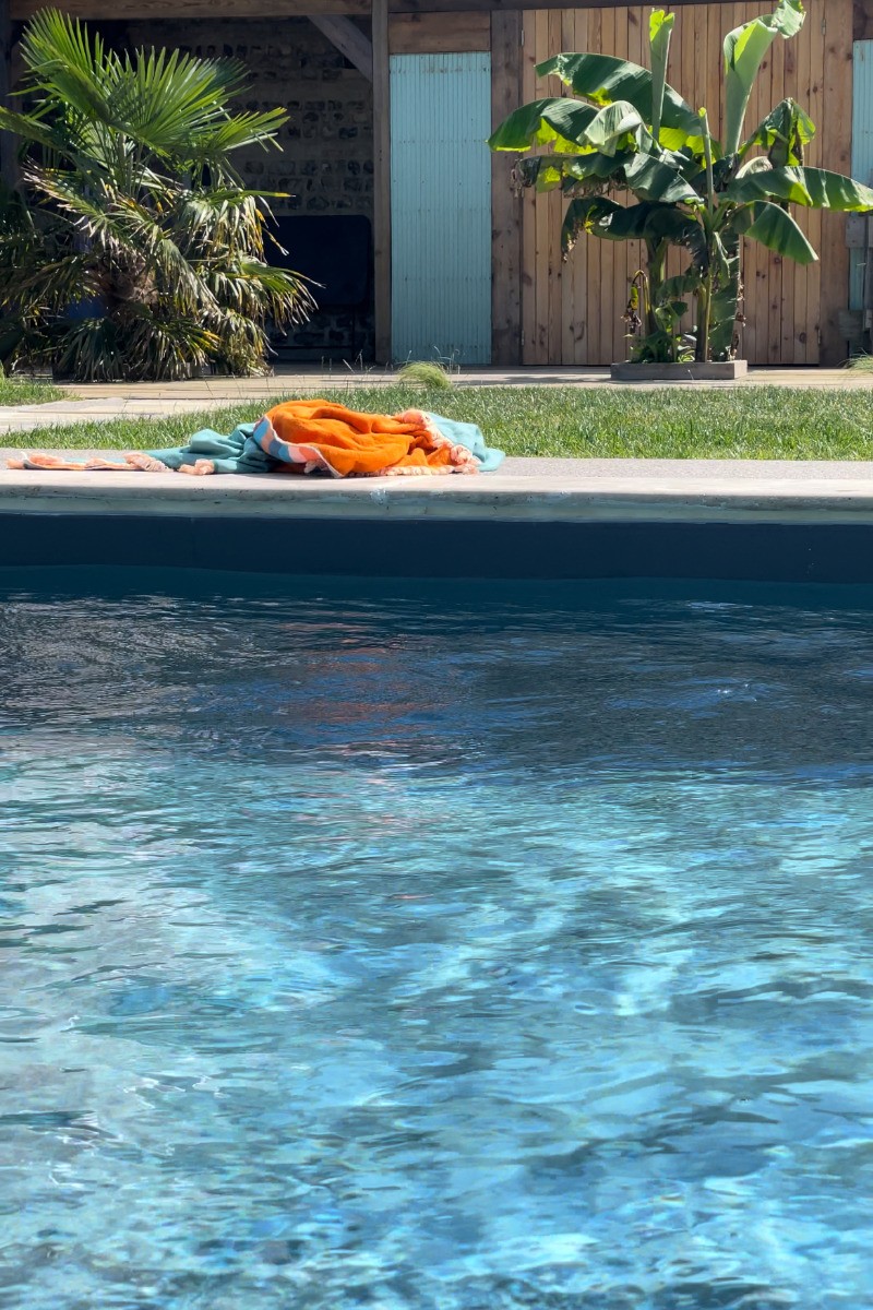Piscine d'eau salée ouverte du 1er avril au 30 septembre de 9h à 20h