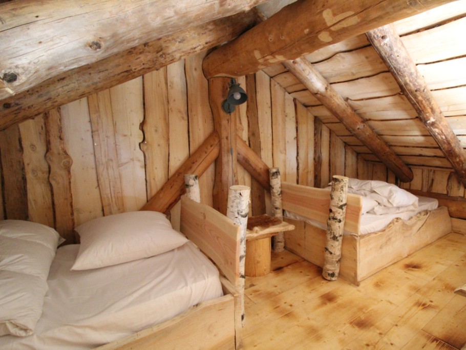 Fuste du Trappeur, Grand lit double - Les Cabanes du Lac de Pierre Percée