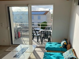 Les Figuiers 2, pour 4 personnes avec 2 terrasses, avec stationnement gratuit, près de Chatelaillon en Charente maritime