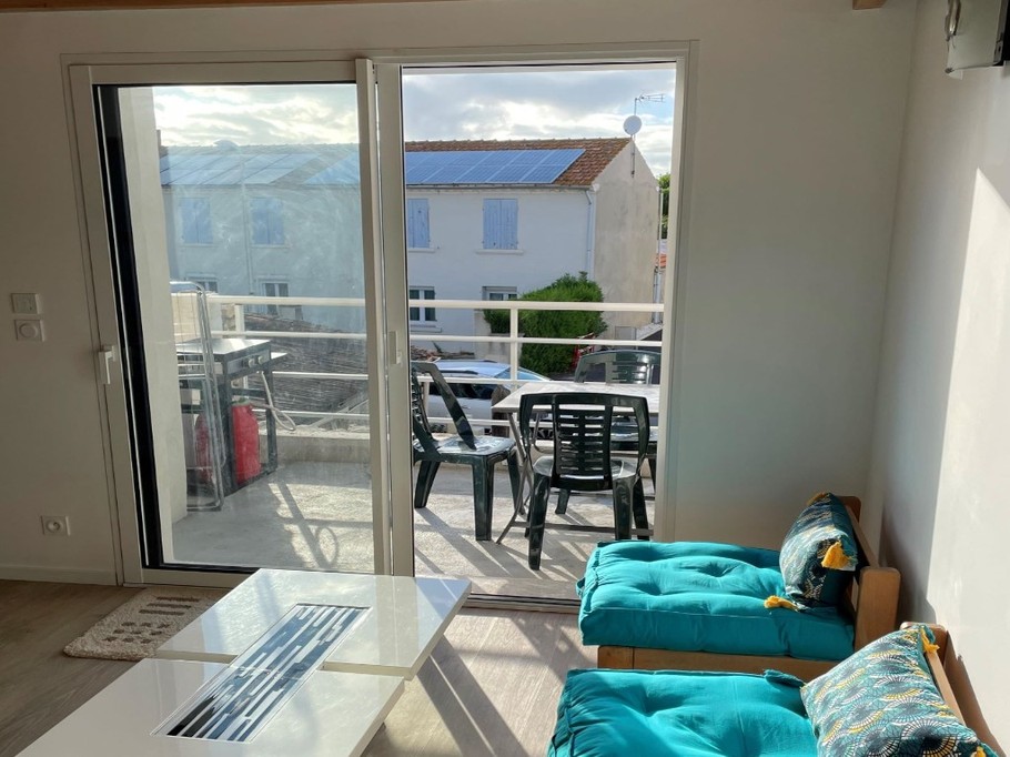 Les Figuiers 2, pour 4 personnes avec 2 terrasses, avec stationnement gratuit, près de Chatelaillon en Charente maritime