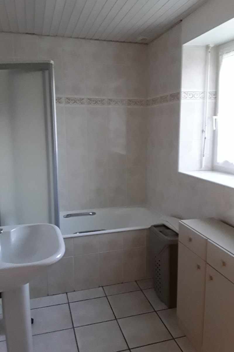 salle de bains rdc