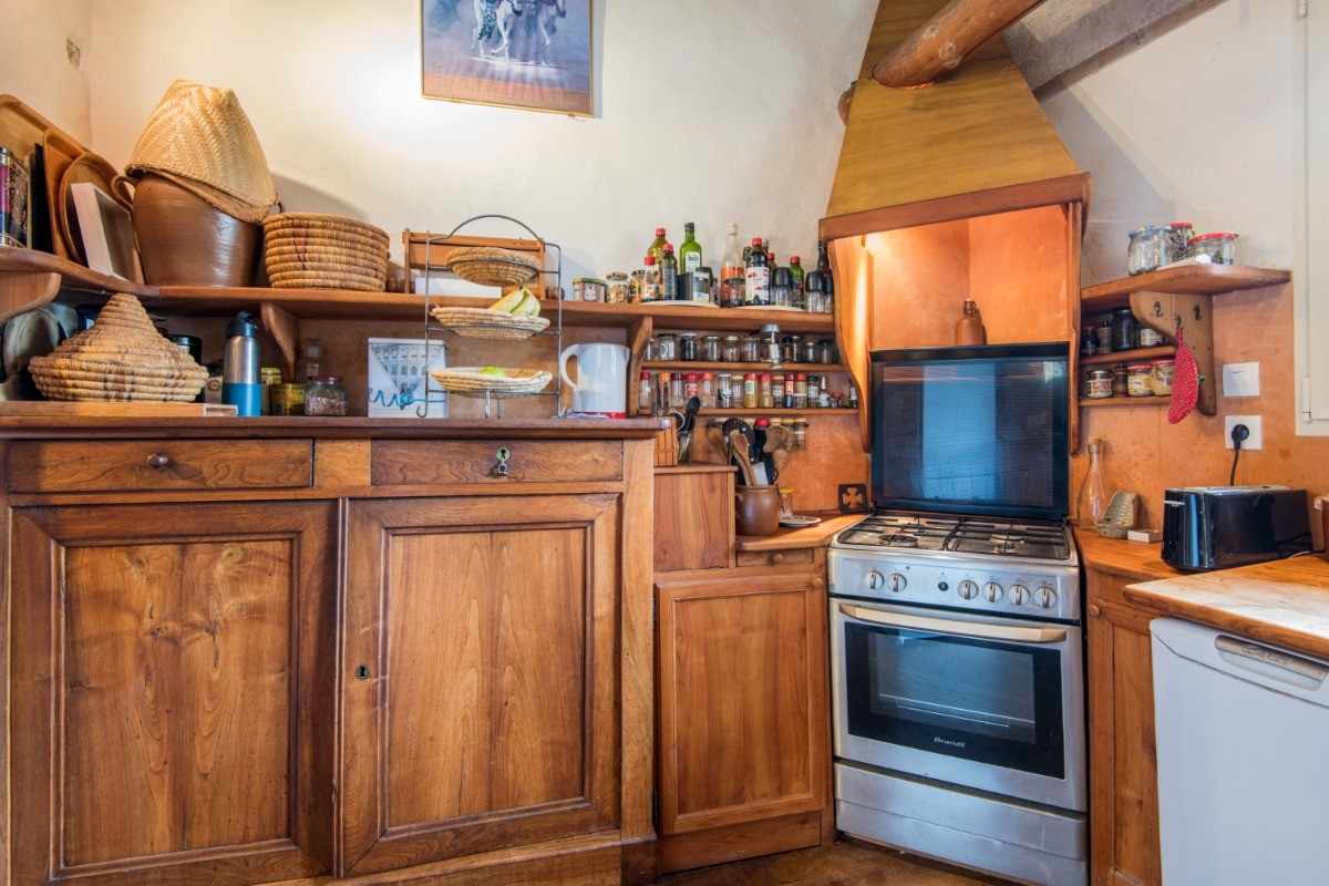 cuisine GITE LE CUN FRAYSSHINES LOT 46 CLEVACANCES