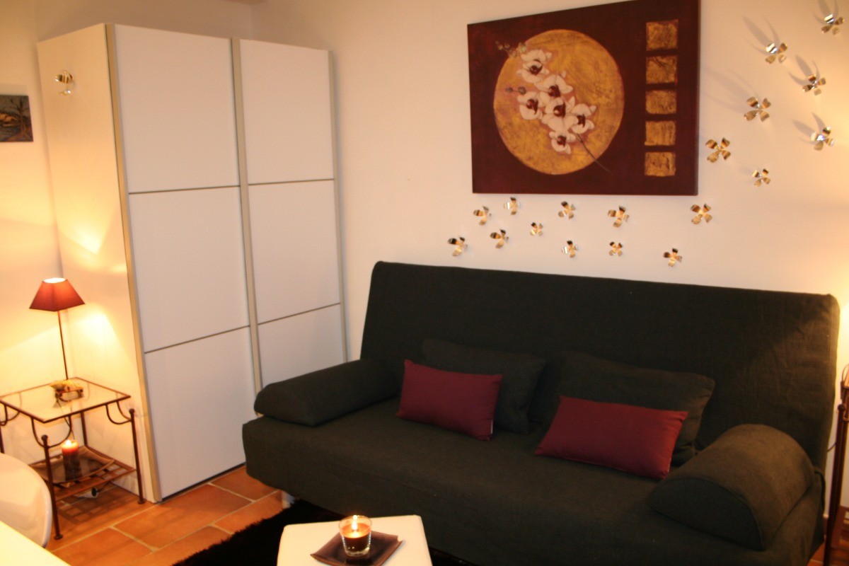 Au rdc coin canapé-lit