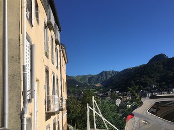 Stationnement gratuit aux abords de la Villa Val Rose !