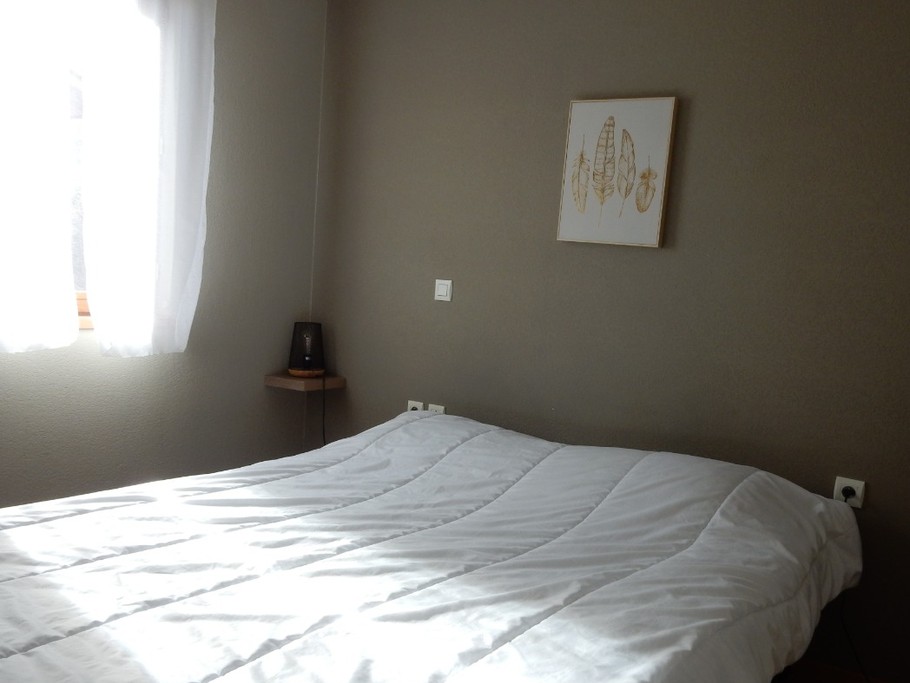 Chambre double chalet 6 personnes (lit en 160cm)