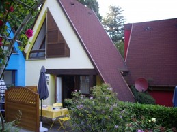 L'exterieur du pavillon Muscat avec sa terrasse de plain pied.