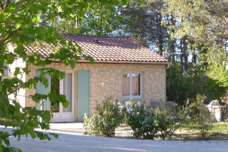 Vue jardin Village de Gîtes Les Collines d'Eyvigues 24580 Salignac Eyvigues Clévacances