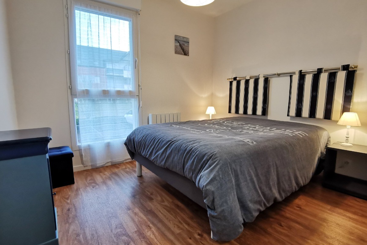 Chambre 2 avec lit 140