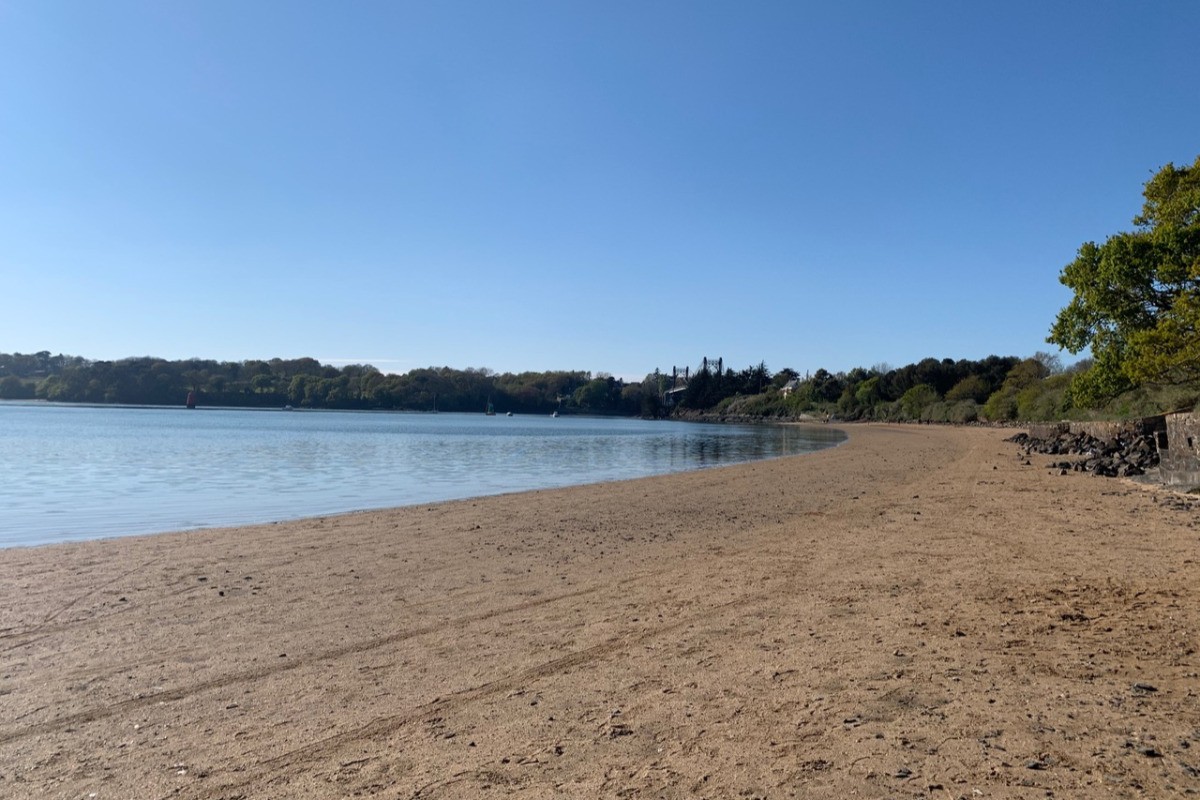 "Le coin perdu", à 5 mn... la tranquille plage du Lédano