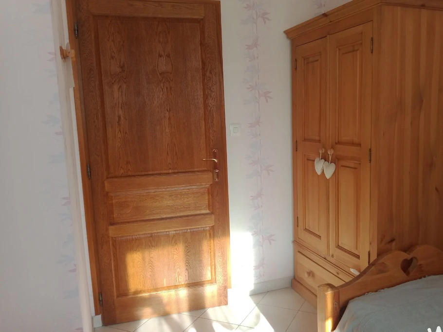 Chambre armoire penderie