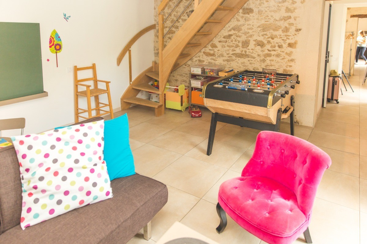 Jeux et jouets à disposition pour tous les âges et baby foot