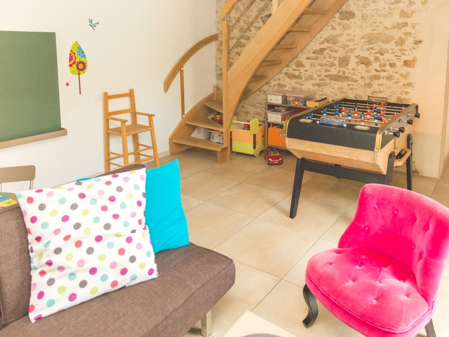 Jeux et jouets à disposition pour tous les âges et baby foot