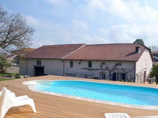 Gîte du Holit avec piscine lac de Madine.