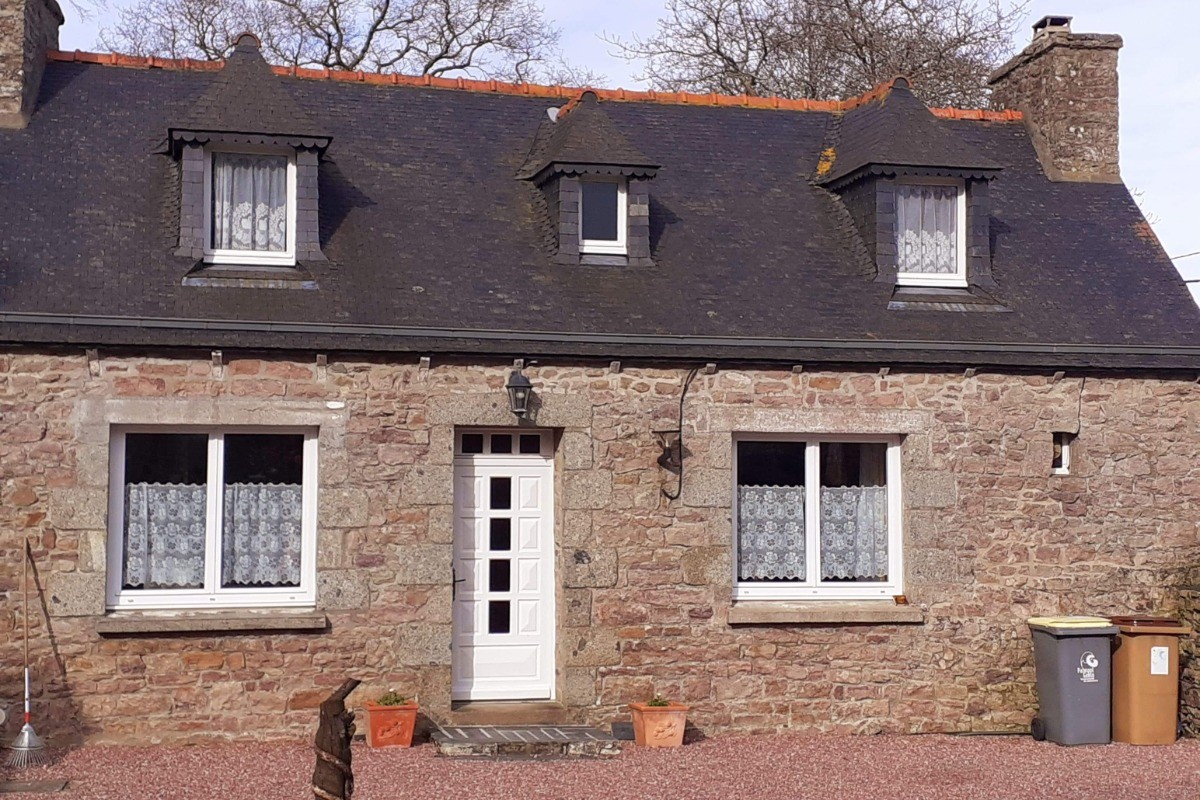 Le Grand location de vacances, Pléhedel, Maison vue extérieure