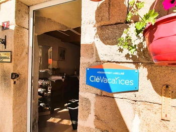 La maison de l'abbé : chambres Clévacances !