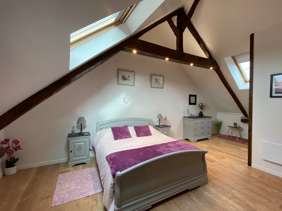 Suite parentale avec dressing et coin détente (lit 140cm)