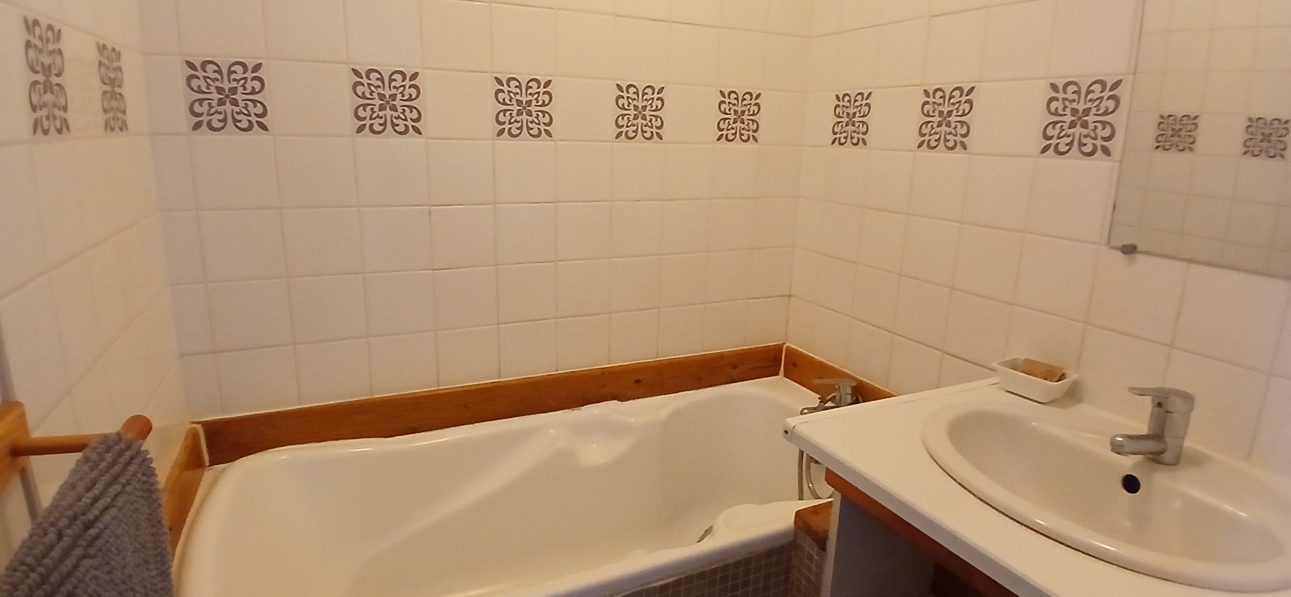 Gîte "Mont Carmel" : Shower rooms / Bathrooms in each room