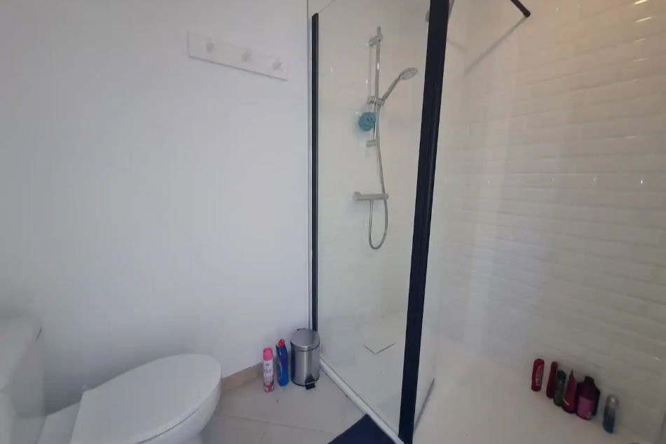 Salle d'eau avec wc