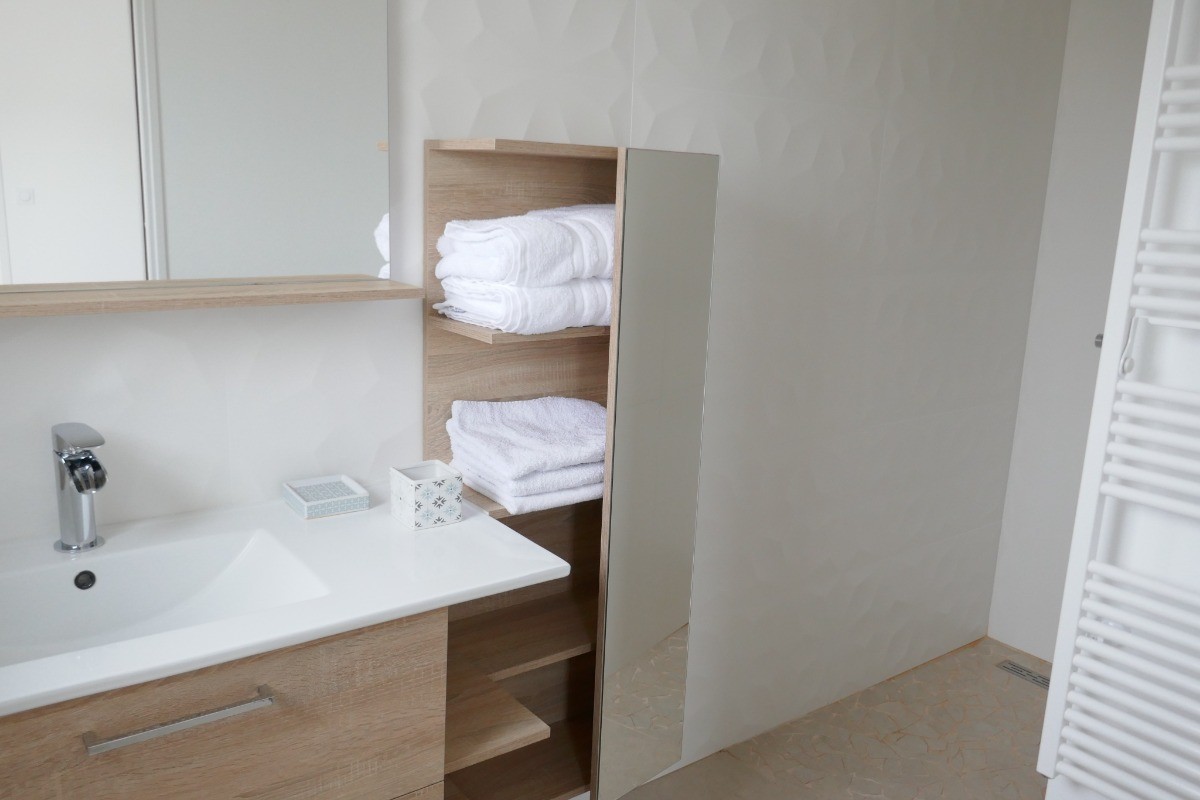 Salle d'eau communicante