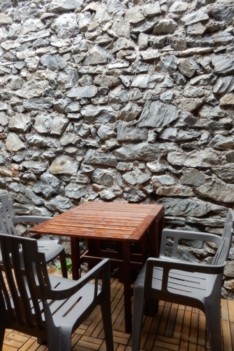 Cour avec spa couverts