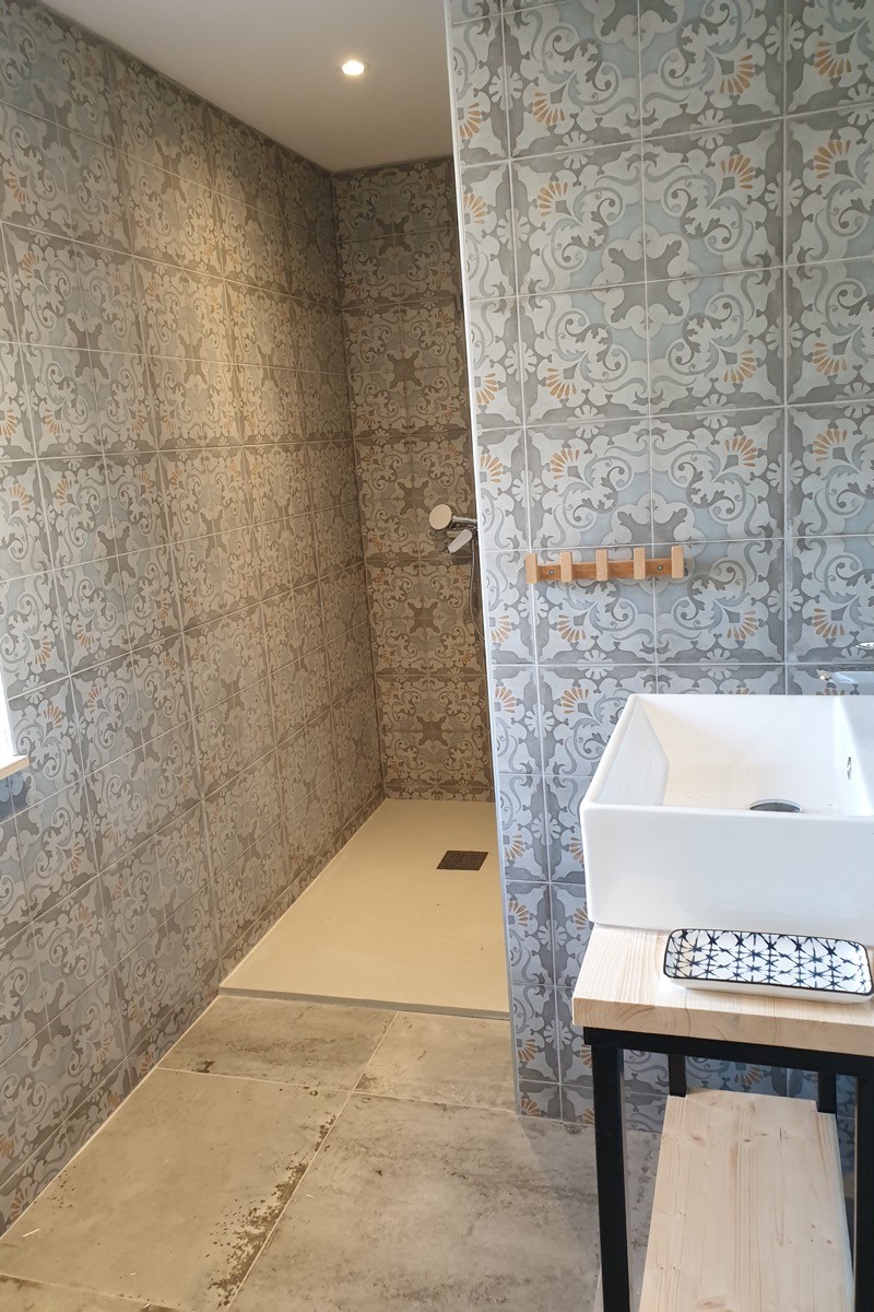 Salle de bain rez de chaussée - La source