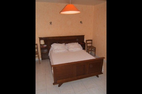 GITE SEVERAC LE CHATEAU / MR SAHUQUET