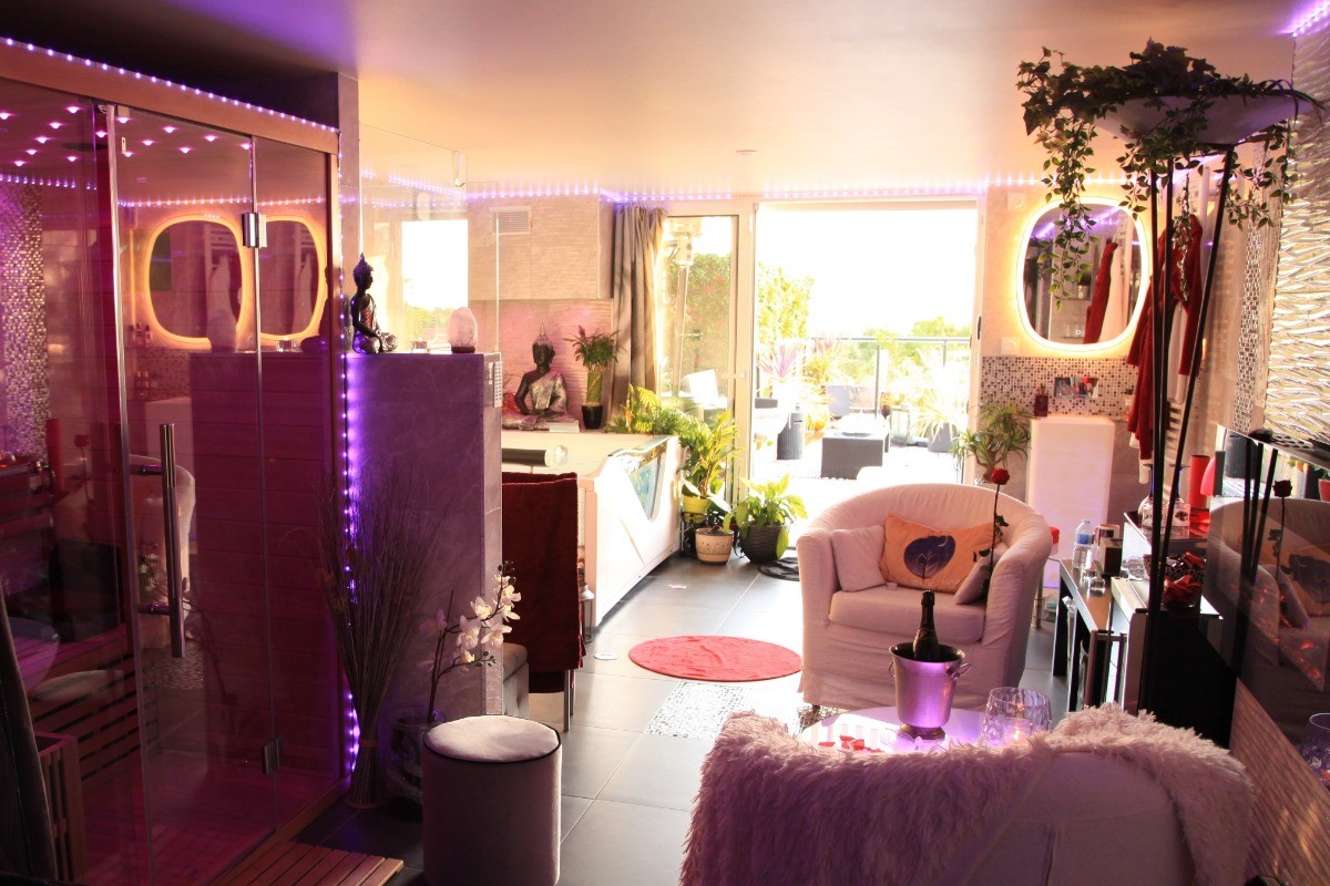 Chambre/Suite spa avec terrasse (vue d'ensemble) - exposée plein Ouest