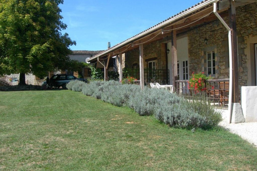 Terrasse privée et ombragée