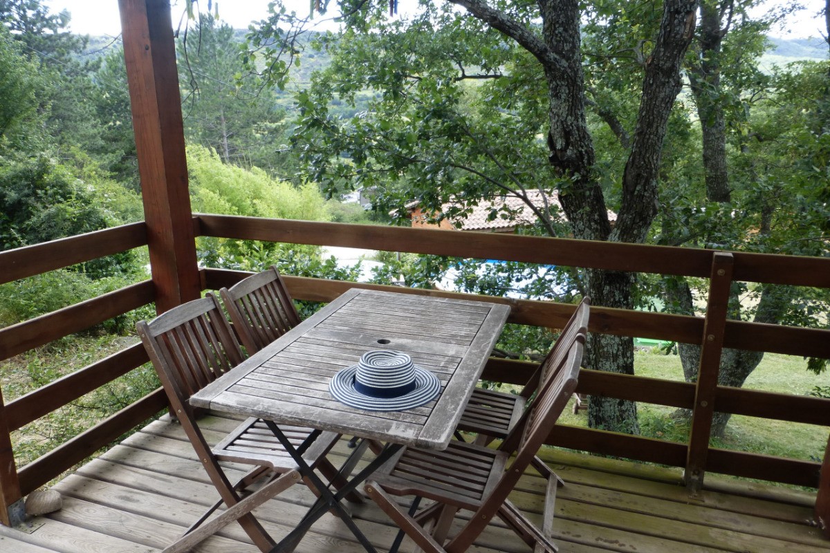terrasse chalet vert