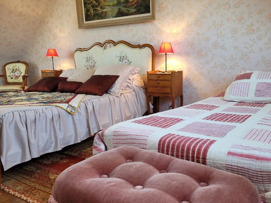 Location Clévacances, Loguivy-de-la-mer, Le Barbu, la deuxième chambre de l'étage lit double